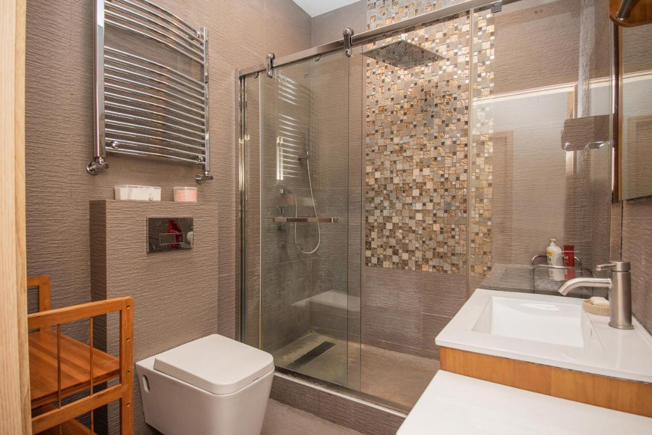 Luxury 4 Bedroom Apartment #1 In The City Center Of טביליסי מראה חיצוני תמונה