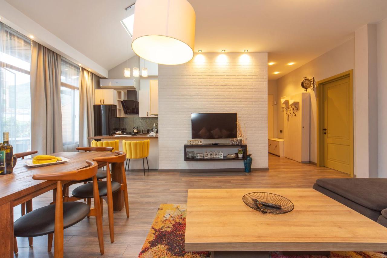 Luxury 4 Bedroom Apartment #1 In The City Center Of טביליסי מראה חיצוני תמונה