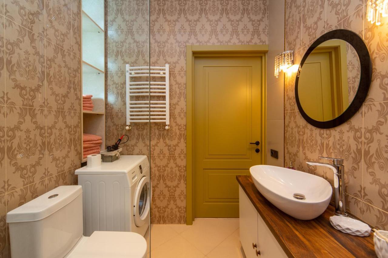 Luxury 4 Bedroom Apartment #1 In The City Center Of טביליסי מראה חיצוני תמונה