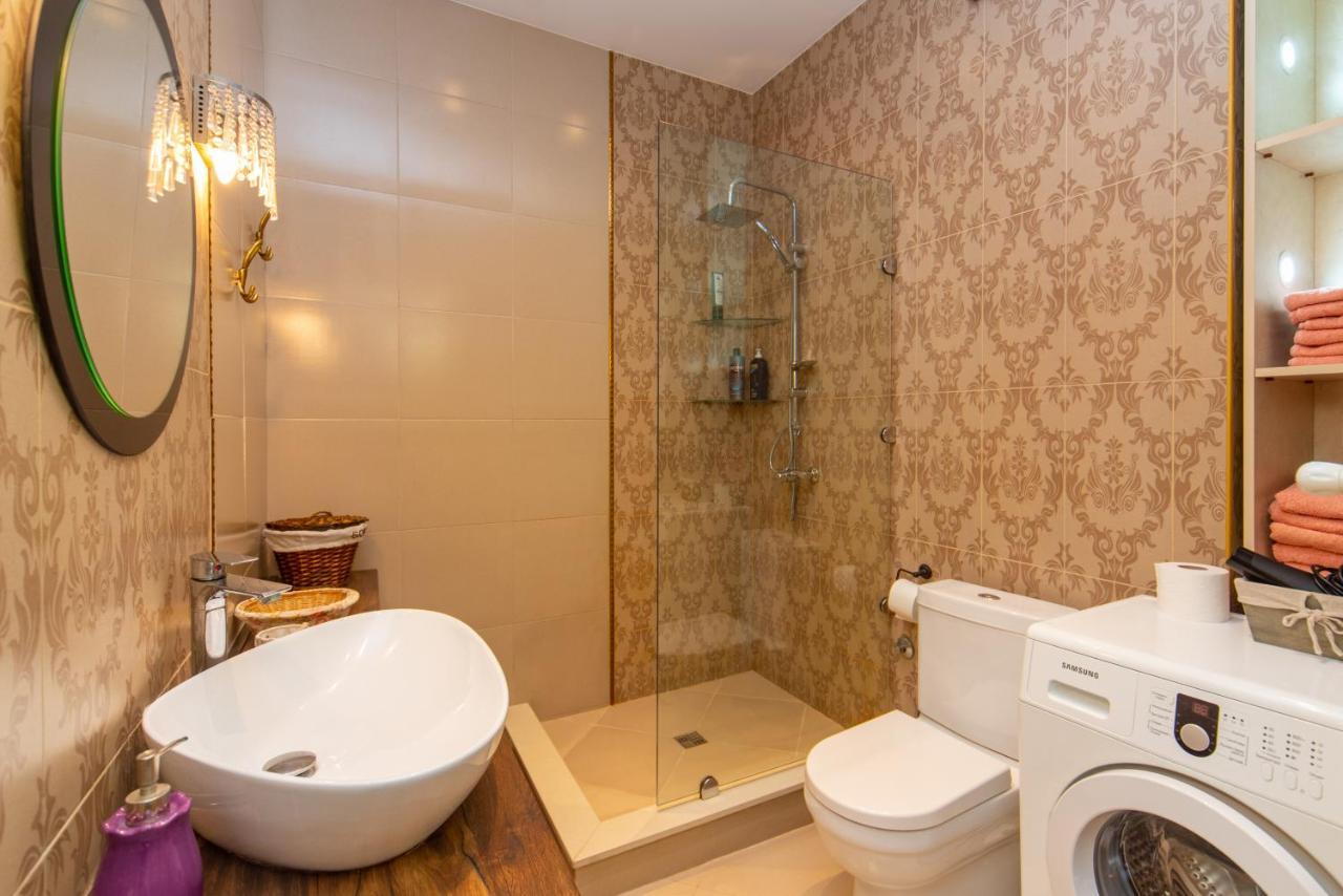 Luxury 4 Bedroom Apartment #1 In The City Center Of טביליסי מראה חיצוני תמונה